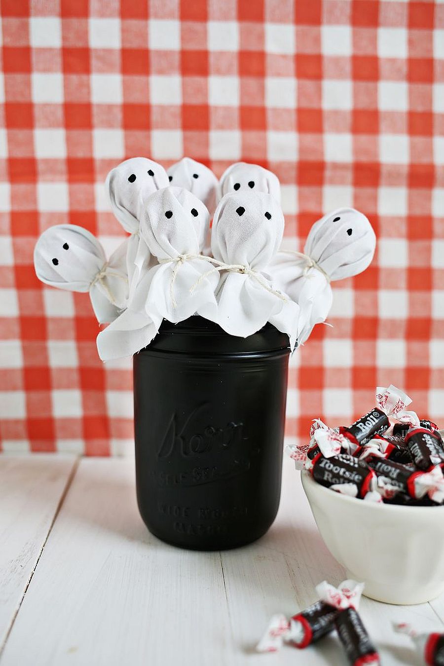 DIY ghost Lollipop bouquet