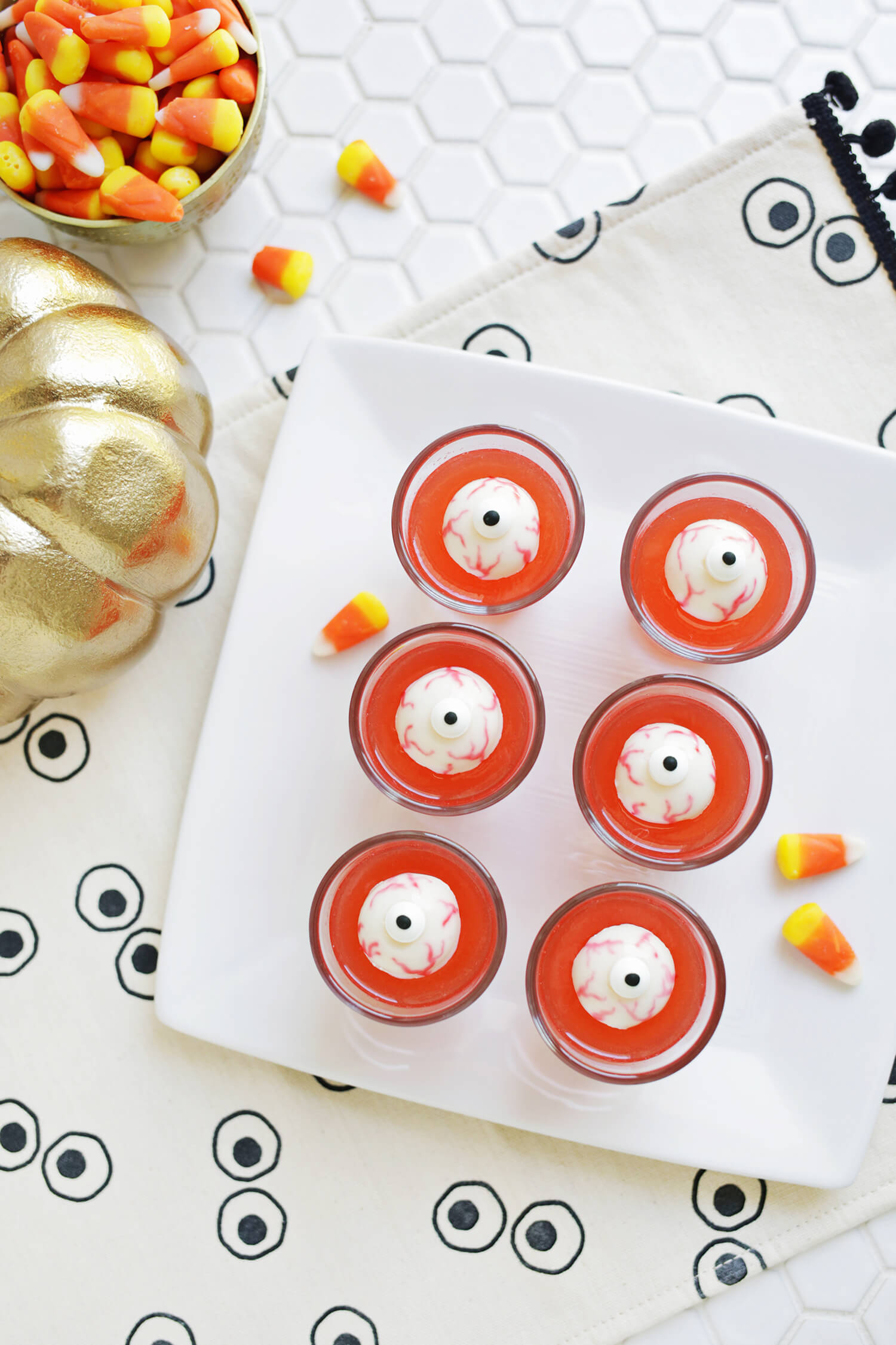 Eyeball-jello-shots