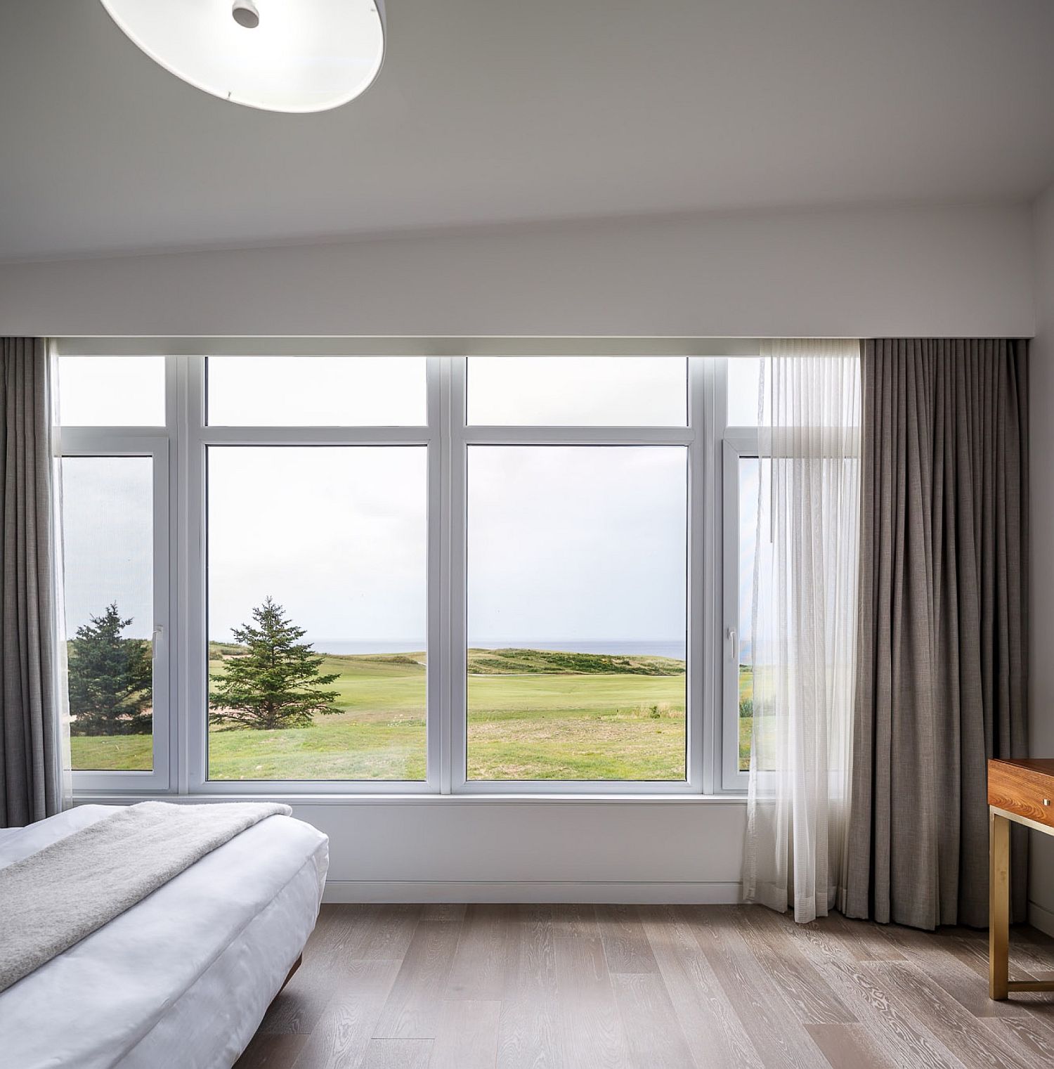 Ocean-and-golf-course-views-are-rolled-into-one-at-the-Cabot-Links