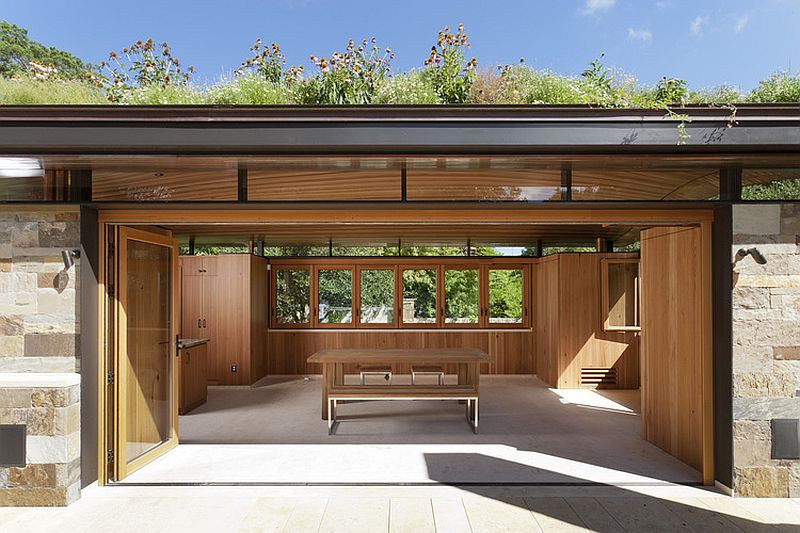 Open dining room design of the poolhouse