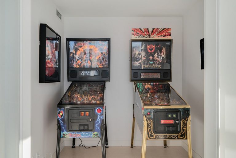 A Classic in Modern Homes Finding Space for Your Pinball Machine Decoist