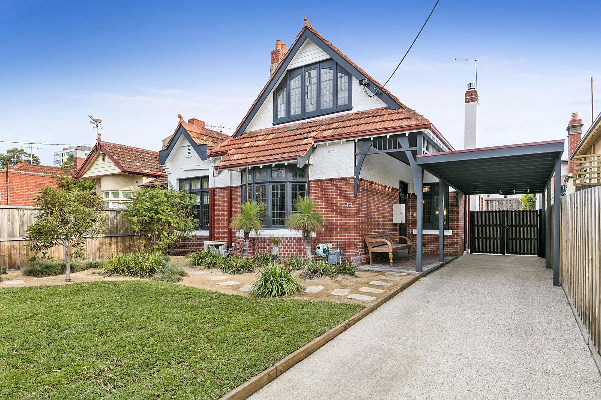 Classic-exterior-of-Saint-Kilda-Extension