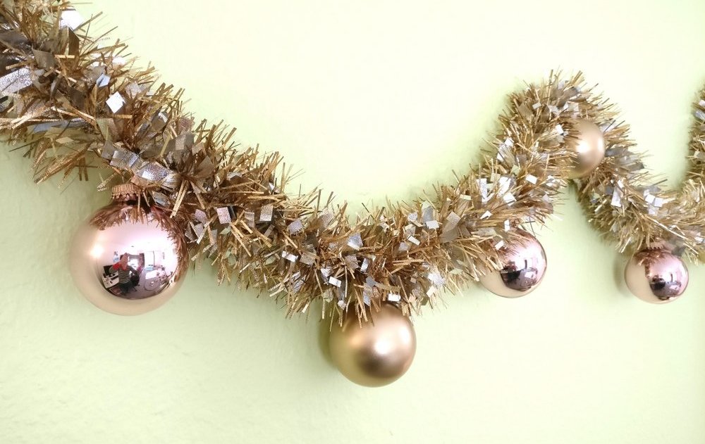 Gold-garland-display