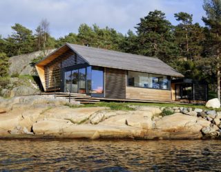 Østfold Cabin: Cozy Norwegian Retreat on the Sea Edge