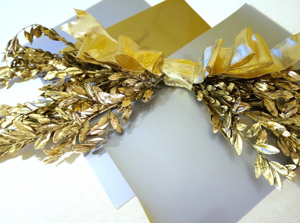 Holiday gold wreath