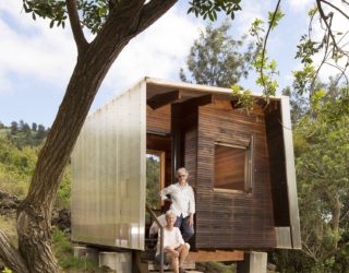 Outside House: Amazing Hawaiian Home Next to an Old Lava Flow