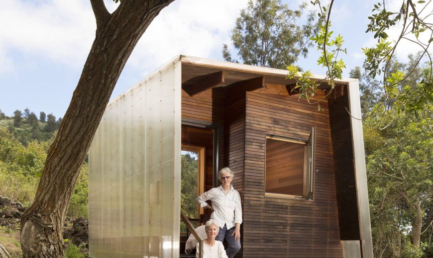 Outside House: Amazing Hawaiian Home Next to an Old Lava Flow