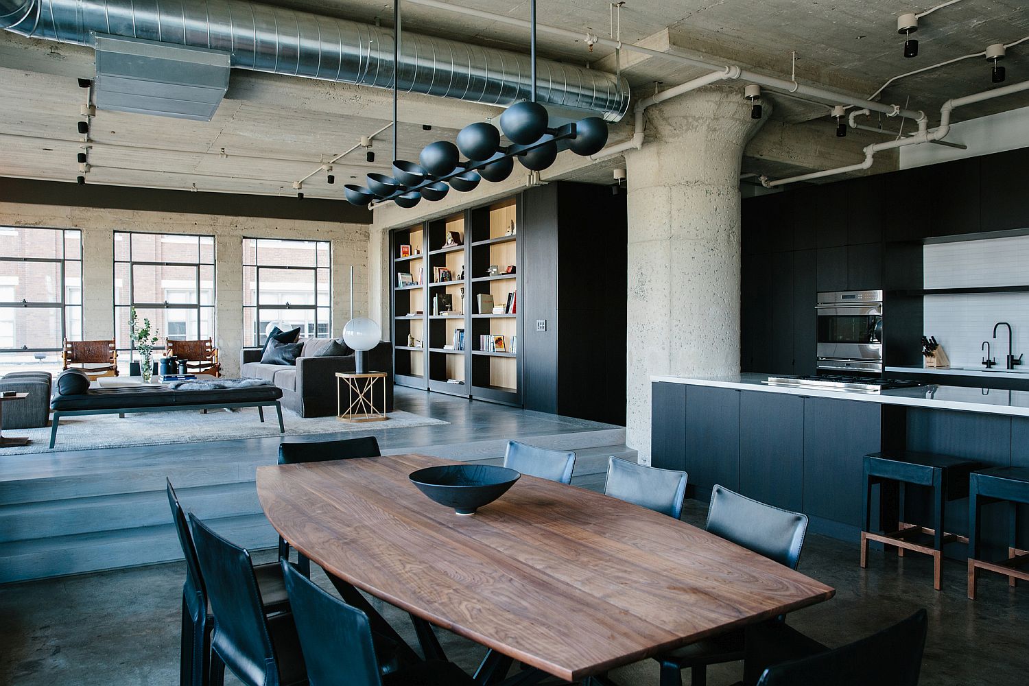 Renovated warehouse turned into a fabulous modern industrial loft in LA