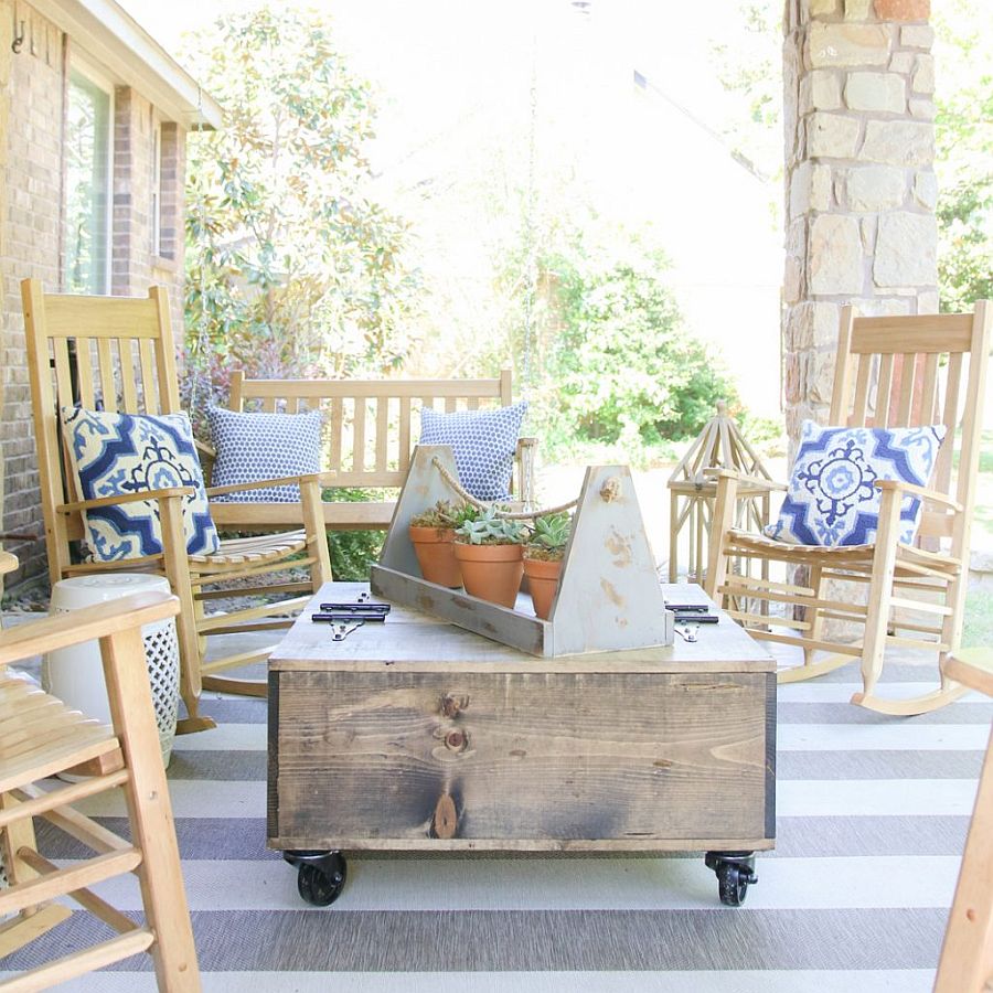 Rustic DIY coffee table on wheels with storage