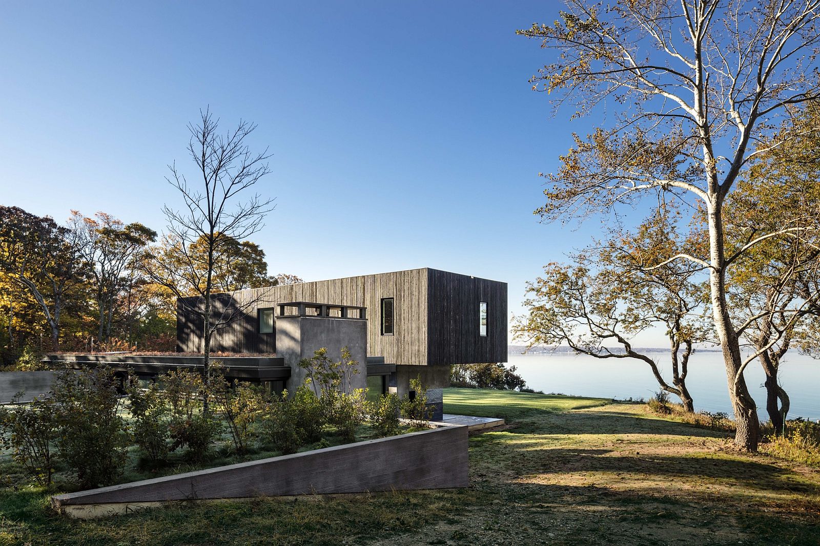 Cantilevered upper level of the house with Bay views