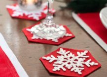 Crochet-snowflake-coasters-for-the-Holiday-table-217x155