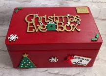 Custom-Christmas-Eve-Gift-Box-that-you-can-craft-at-home-217x155