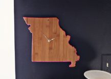 DIY-cutting-board-clock-217x155