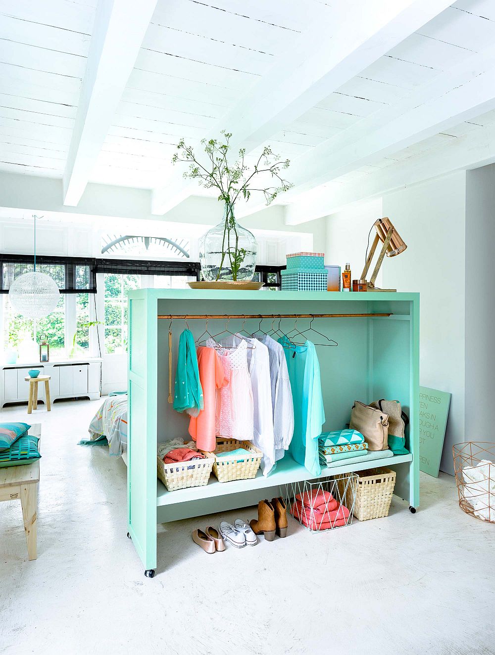 15 DIY Bedroom Storage and Décor Ideas that Bring Space-Savvy ...