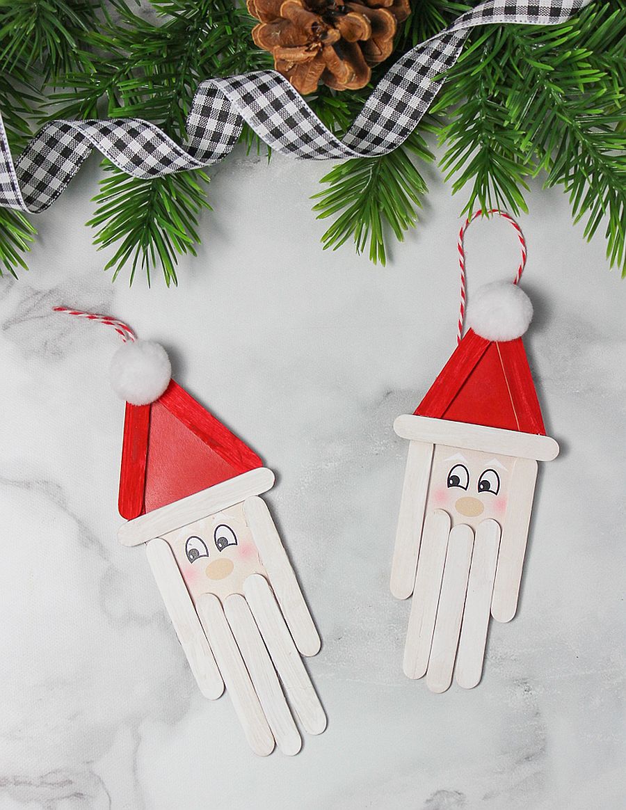 Decorate-the-Christmas-tree-with-popsicle-stick-santa