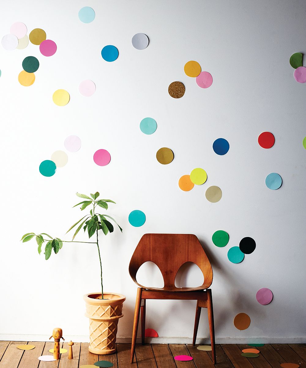 Giant-DIY-Confetti-Wall-for-New-Years-Celebration