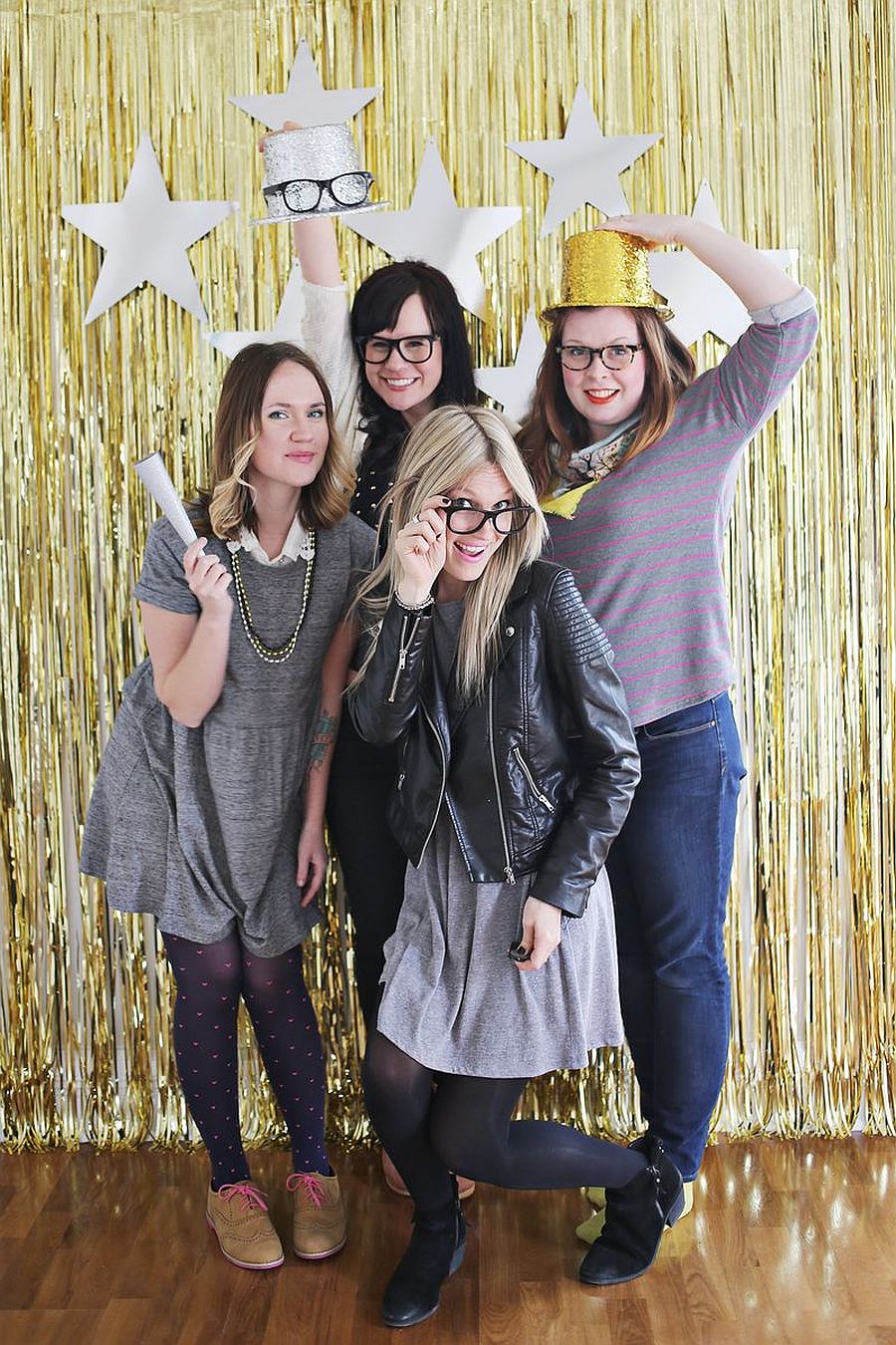 Home Photo Booth Ideas for a fin New Year Party