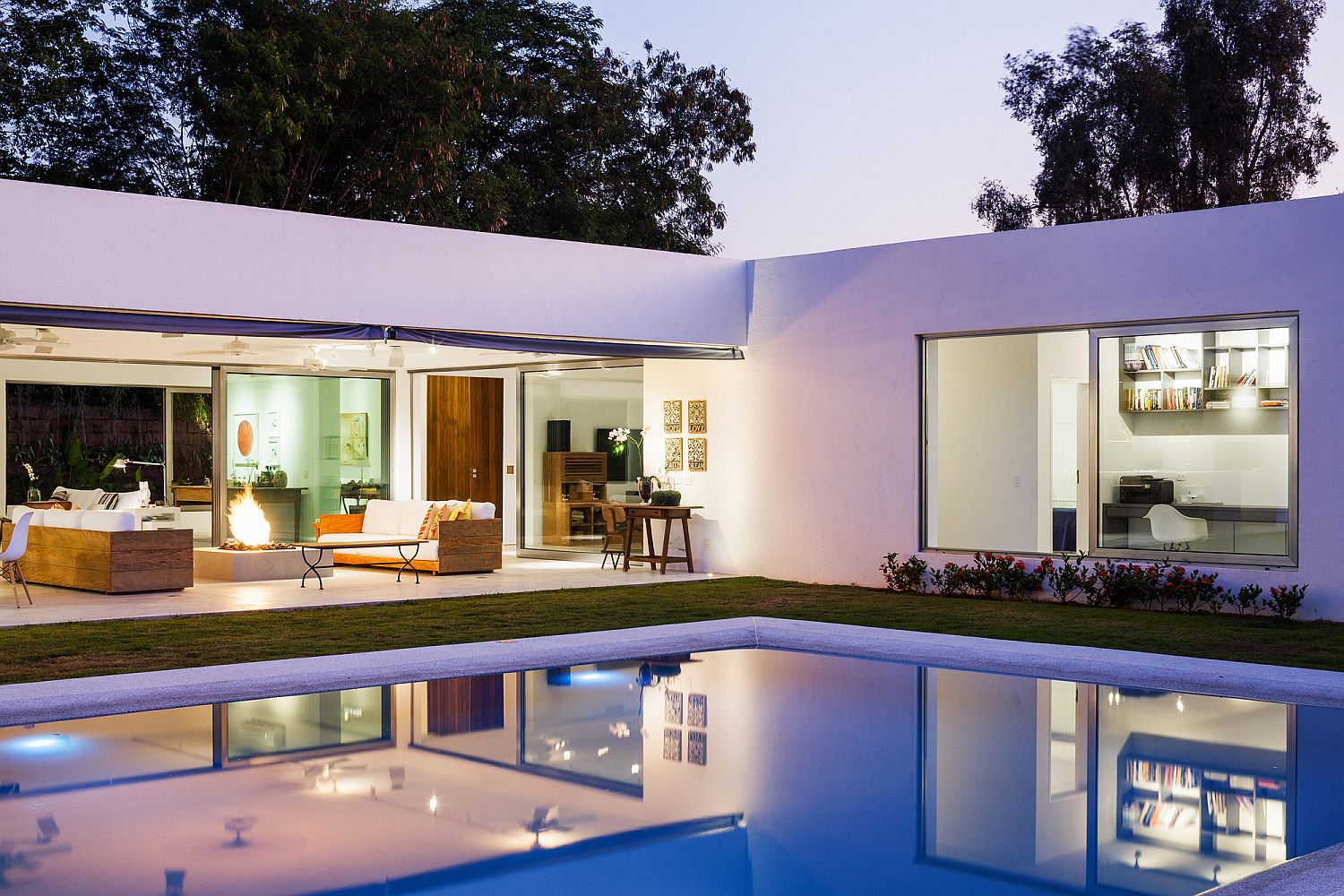 Private Courtyard And Pool