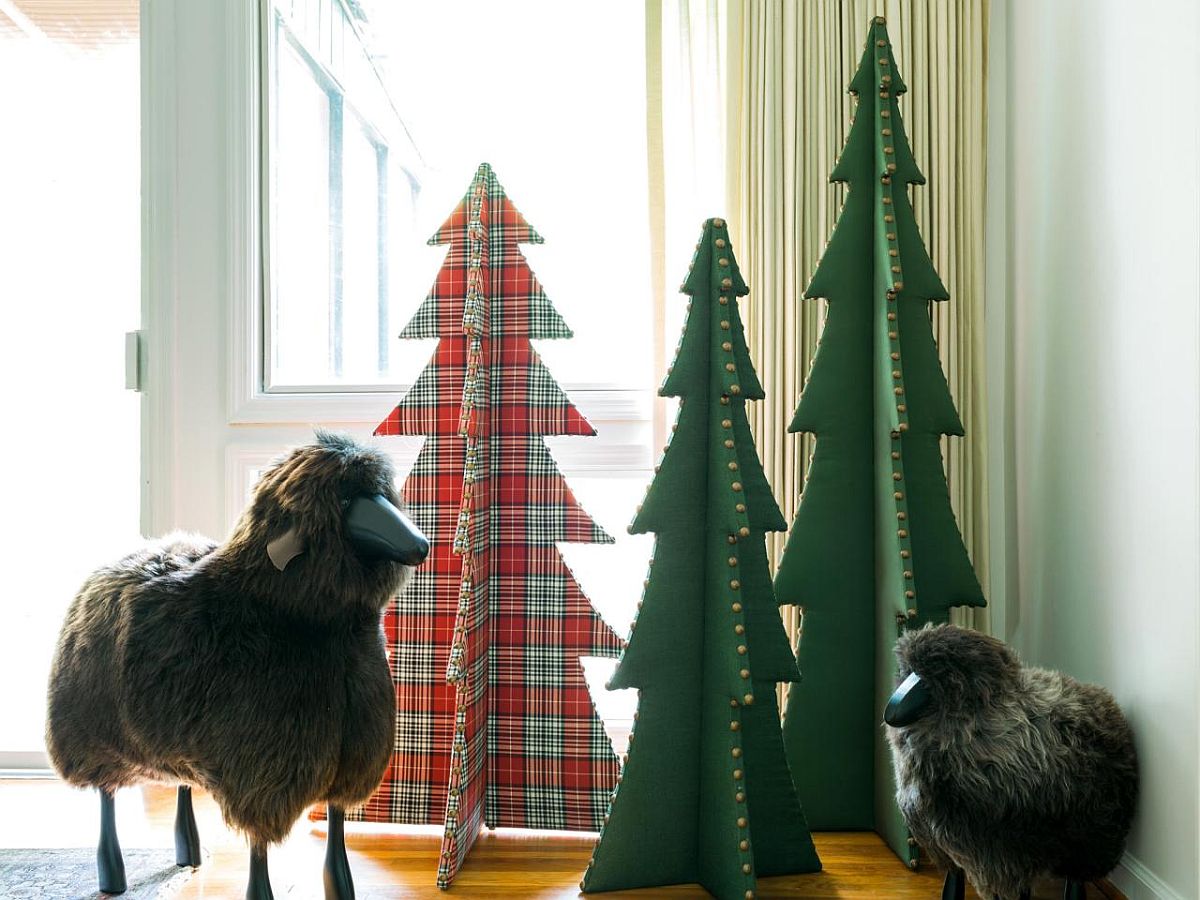 Replace-the-more-expensive-Christmas-tree-with-cool-upholstered-tree