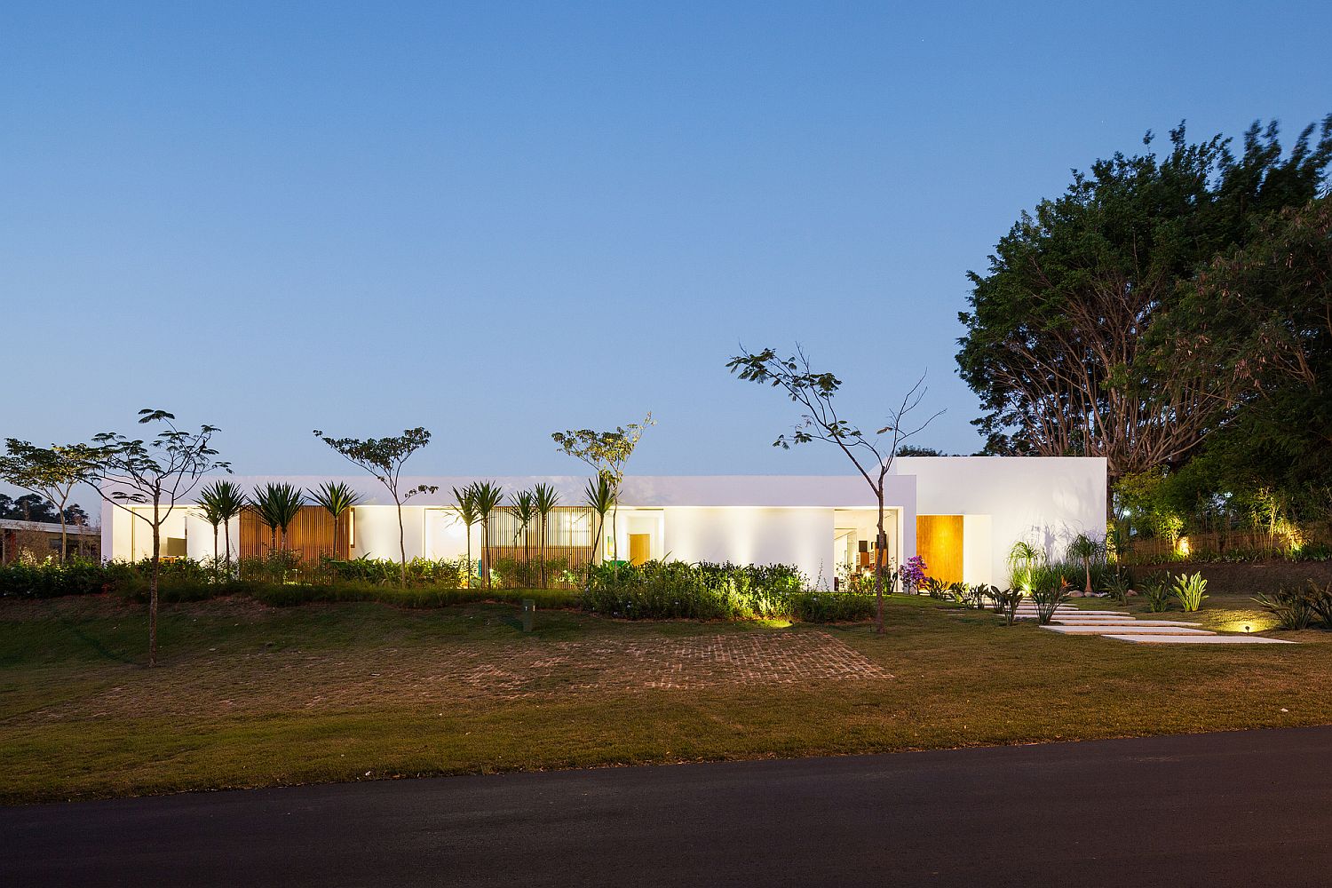 Street facade of the private family house in Itu, Brazil