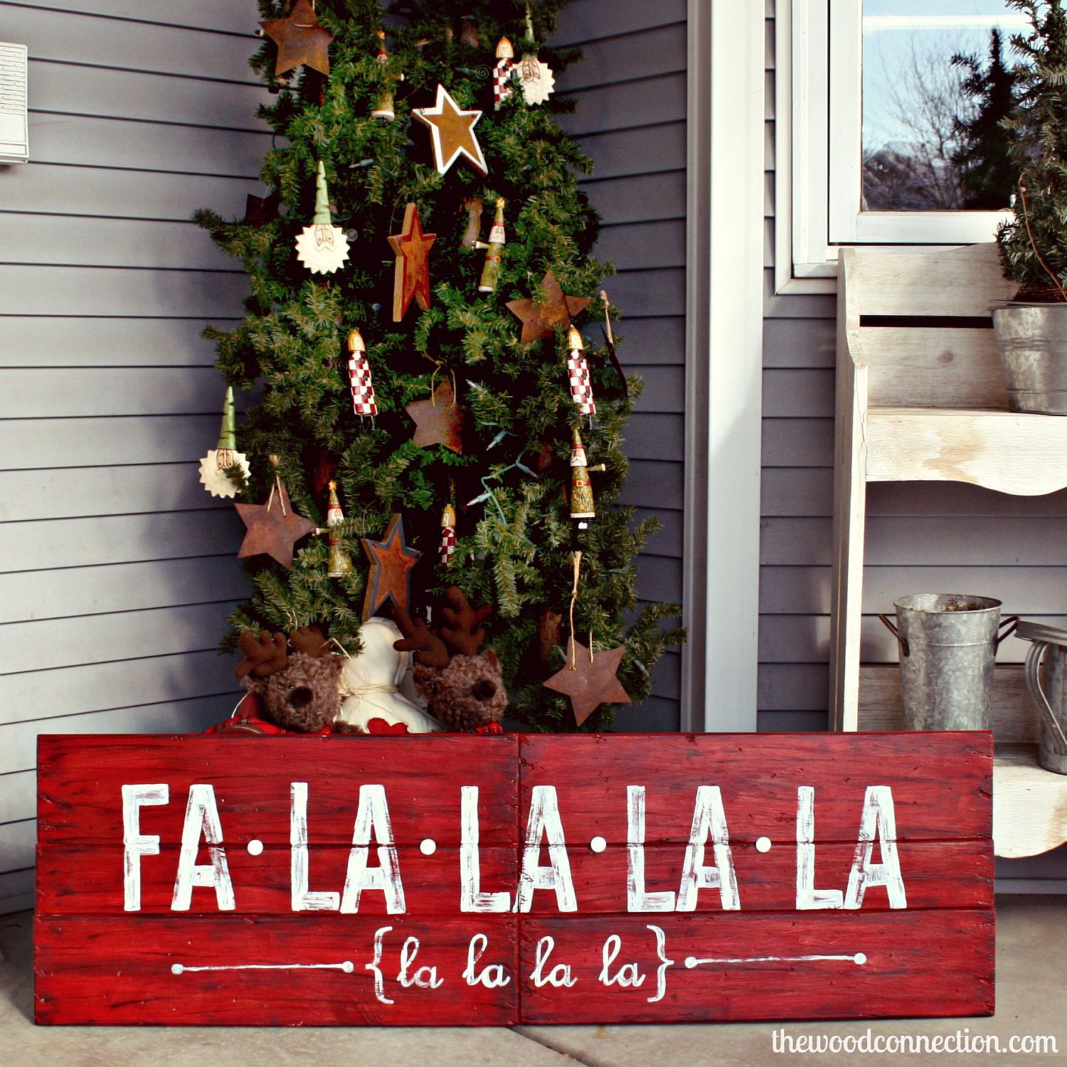 Vintage DIY Christmas sign in wood