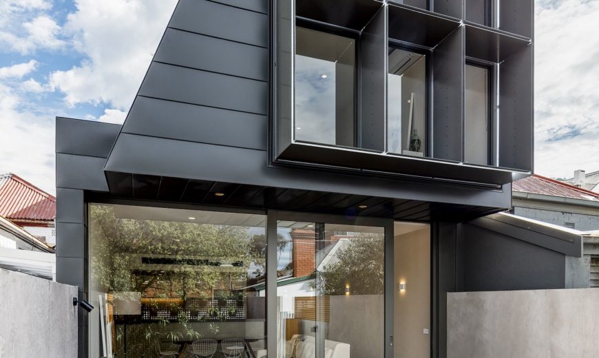 Contemporary Avatar of Terrace Home in Melbourne Flooded with White and Light!