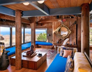 15 Gorgeous Beach Style Living Rooms with a Dash of Woodsy Charm