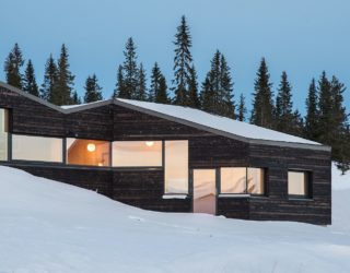 Dark and Minimal: Contemporary Norwegian Cabins with Wooden Warmth