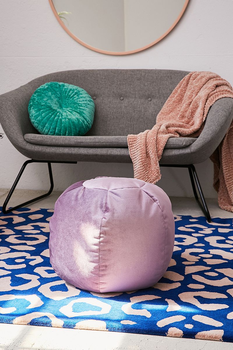 Lavender-velvet-pouf