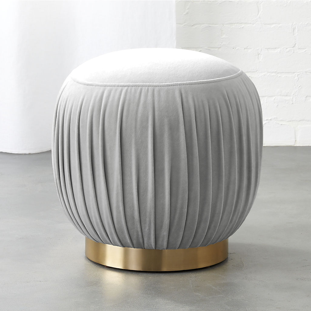 Velvet pouf with pleats