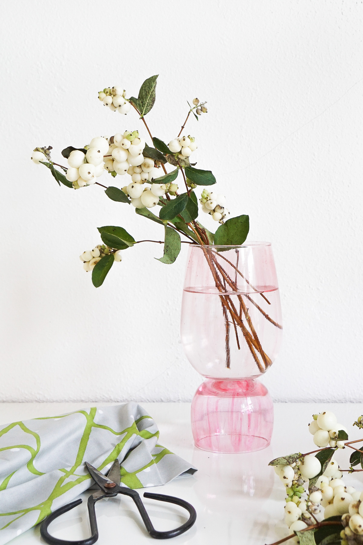 DIY vase made from stacked glasses