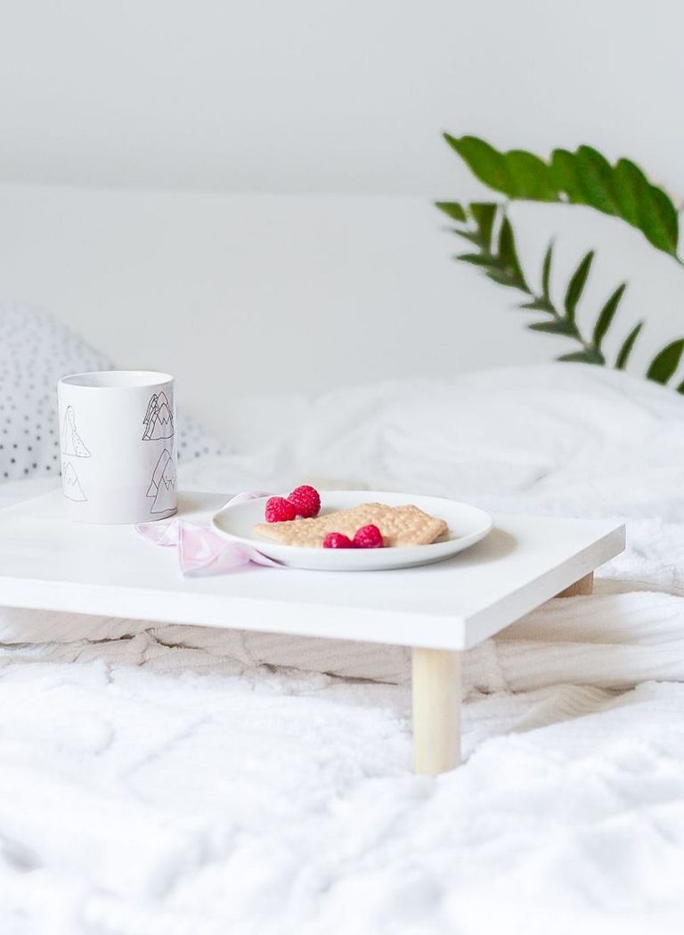 DIY Breakfast and Serving Trays to Bring More Comfort into Your Life Decoist