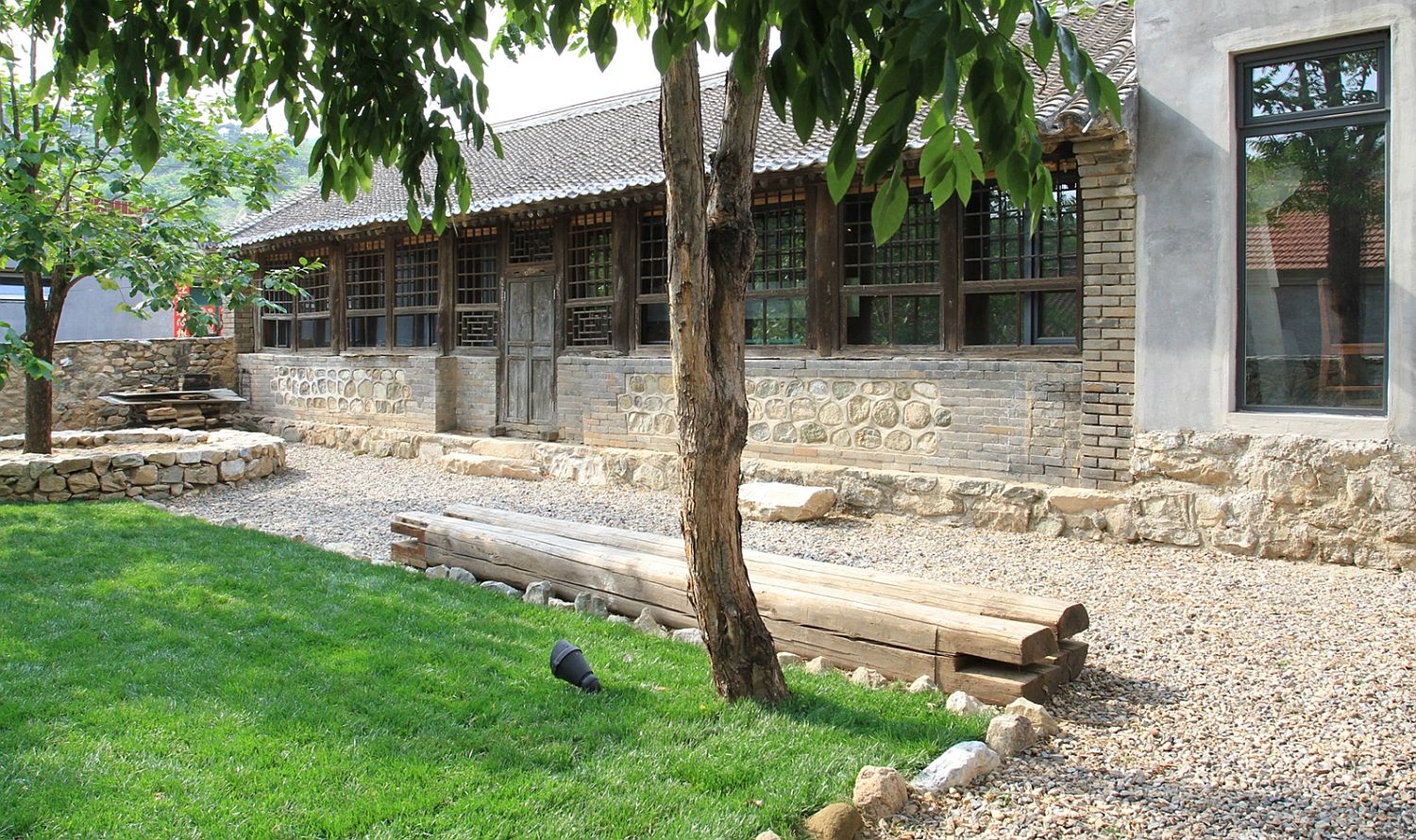Revitalized 70's home just outside Beijing with a rural bent