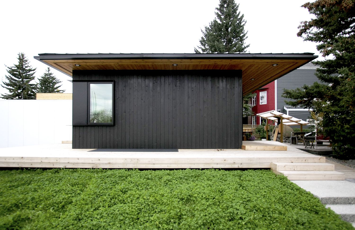 Gray and white exterior of the modern Canadian home