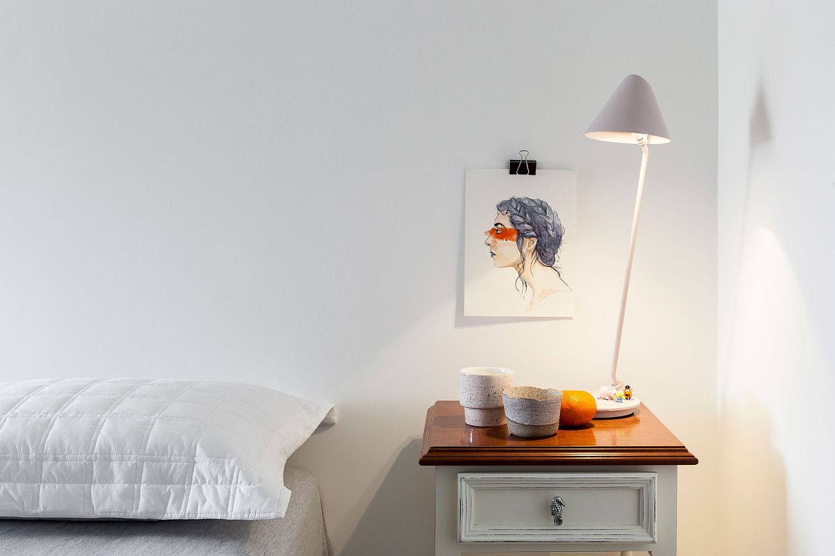 Nightstand-in-white-with-a-wooden-top