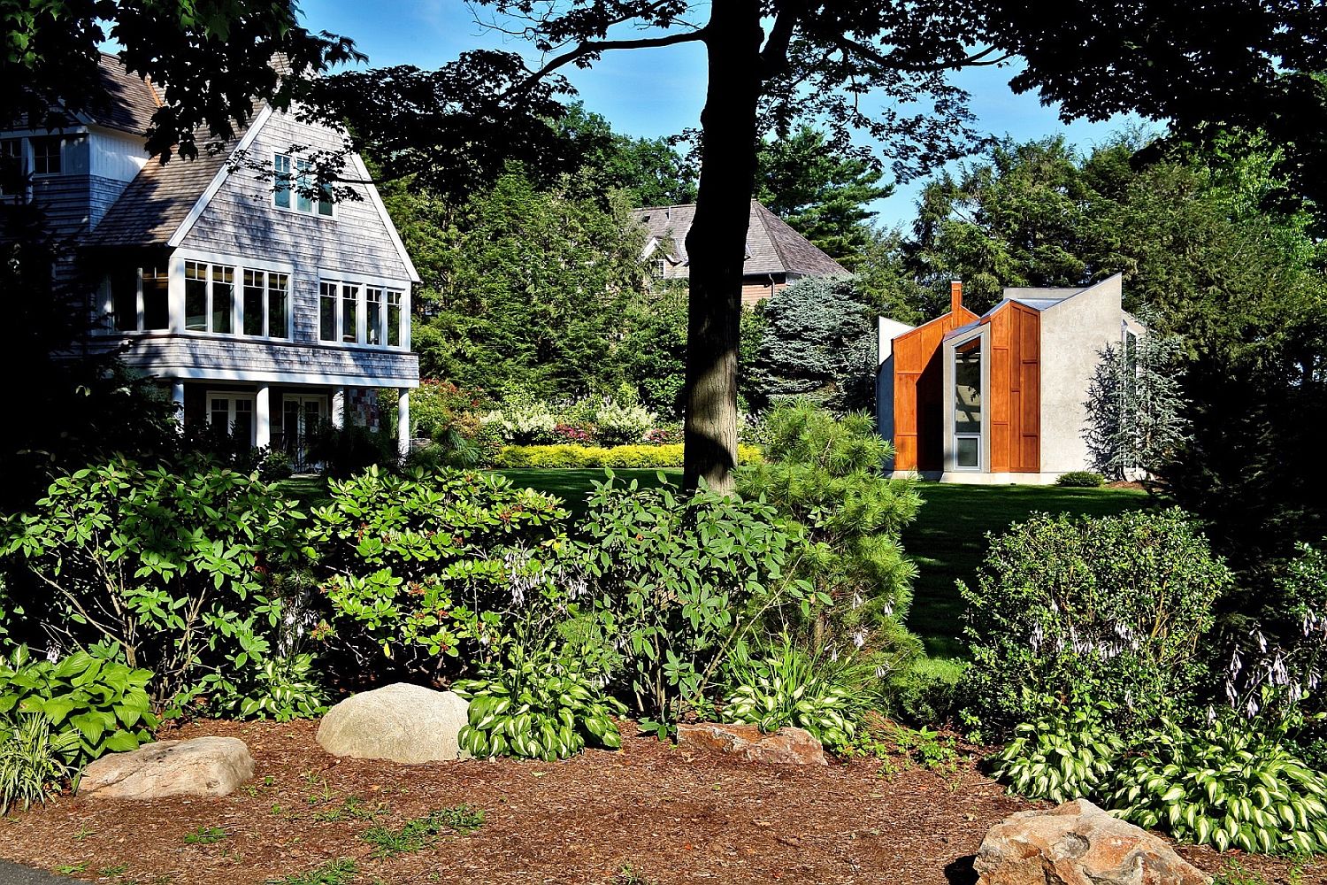 Private office and art studio in the backyard of family home in Westport