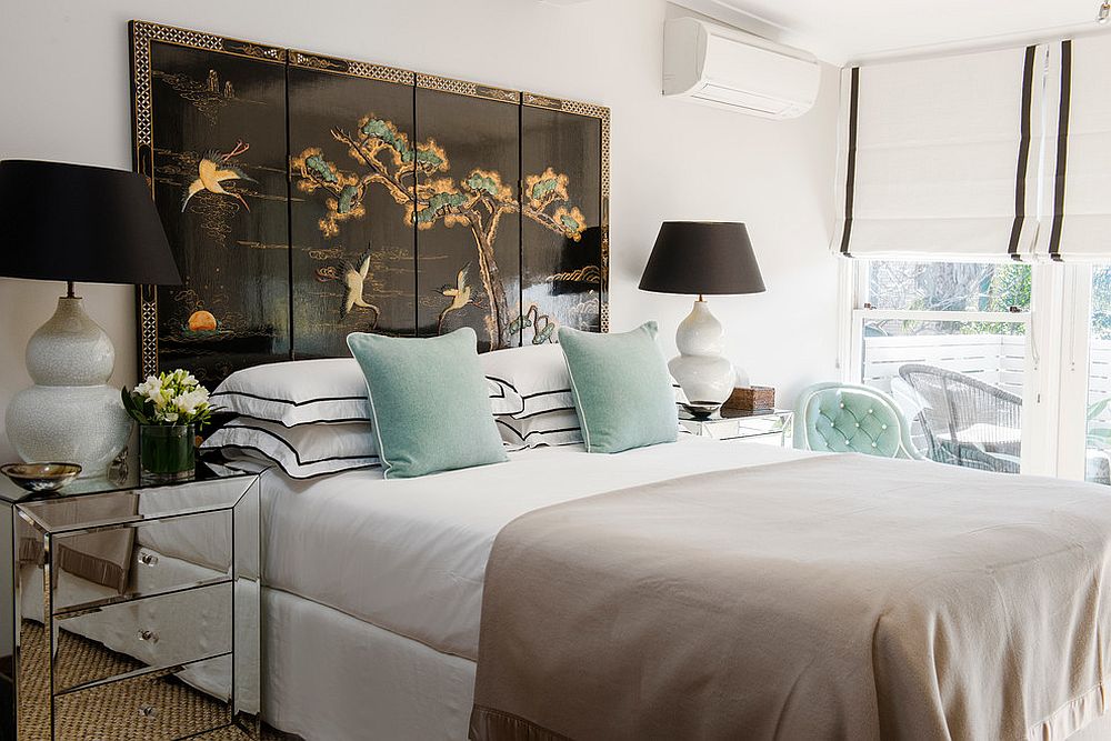 Traditional and oriental take on bringing botanical print into the bedroom