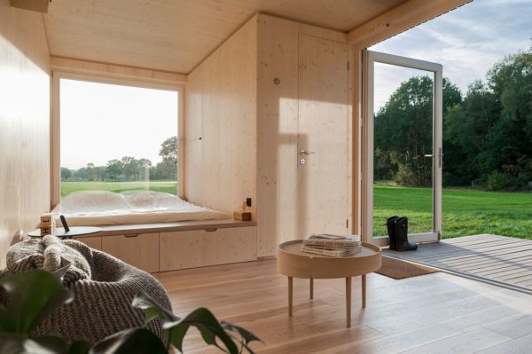 Compact Mobile Eco Homes for Healthier Living: Green Off-Grid Cabins ...