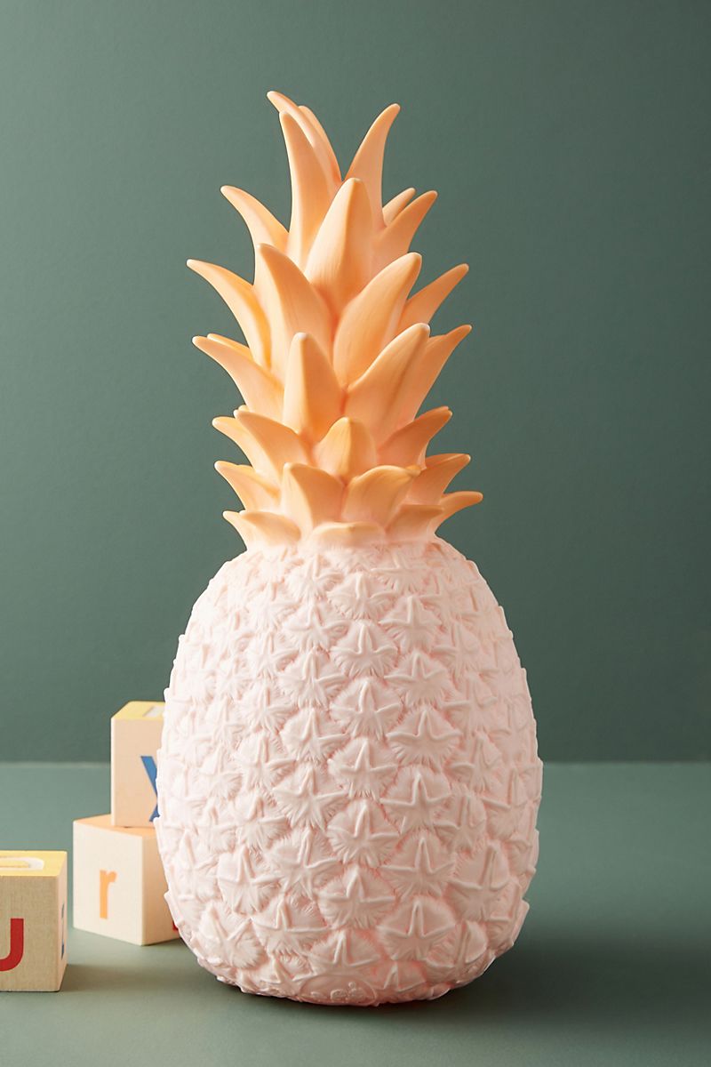 Festive-pineapple-light