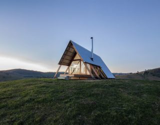 Rural Escape: Sustainable and Woodsy Cabin Inspired by A-Frame Design