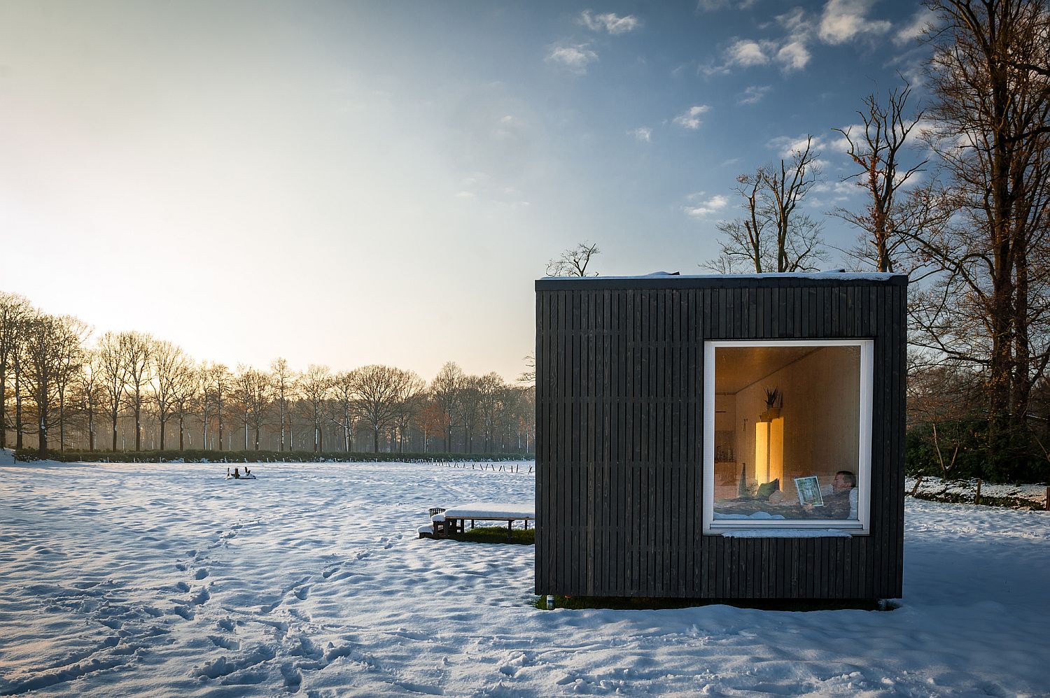 Off-grid-and-eco-friendly-cabins-in-Belgium-for-multiple-purposes