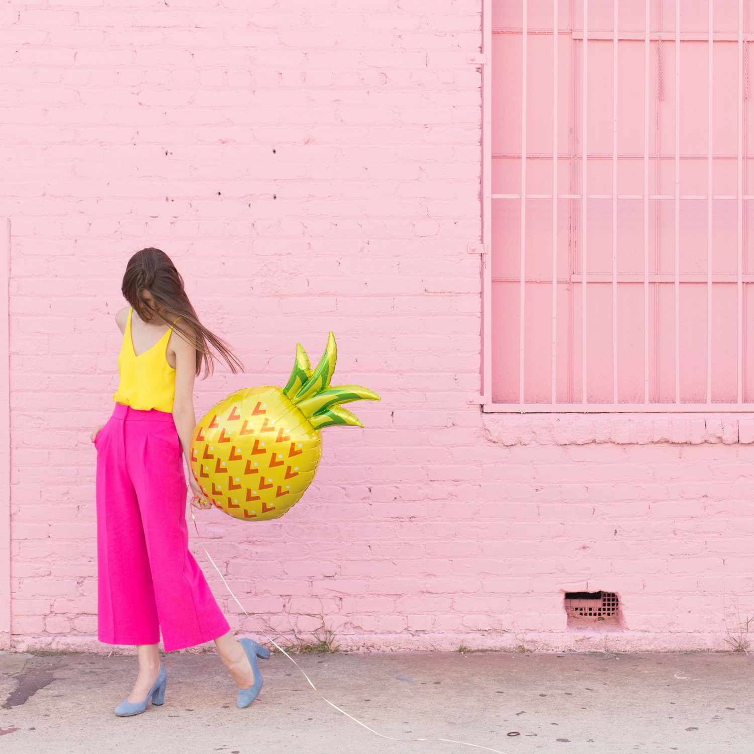 Pineapple balloon fun