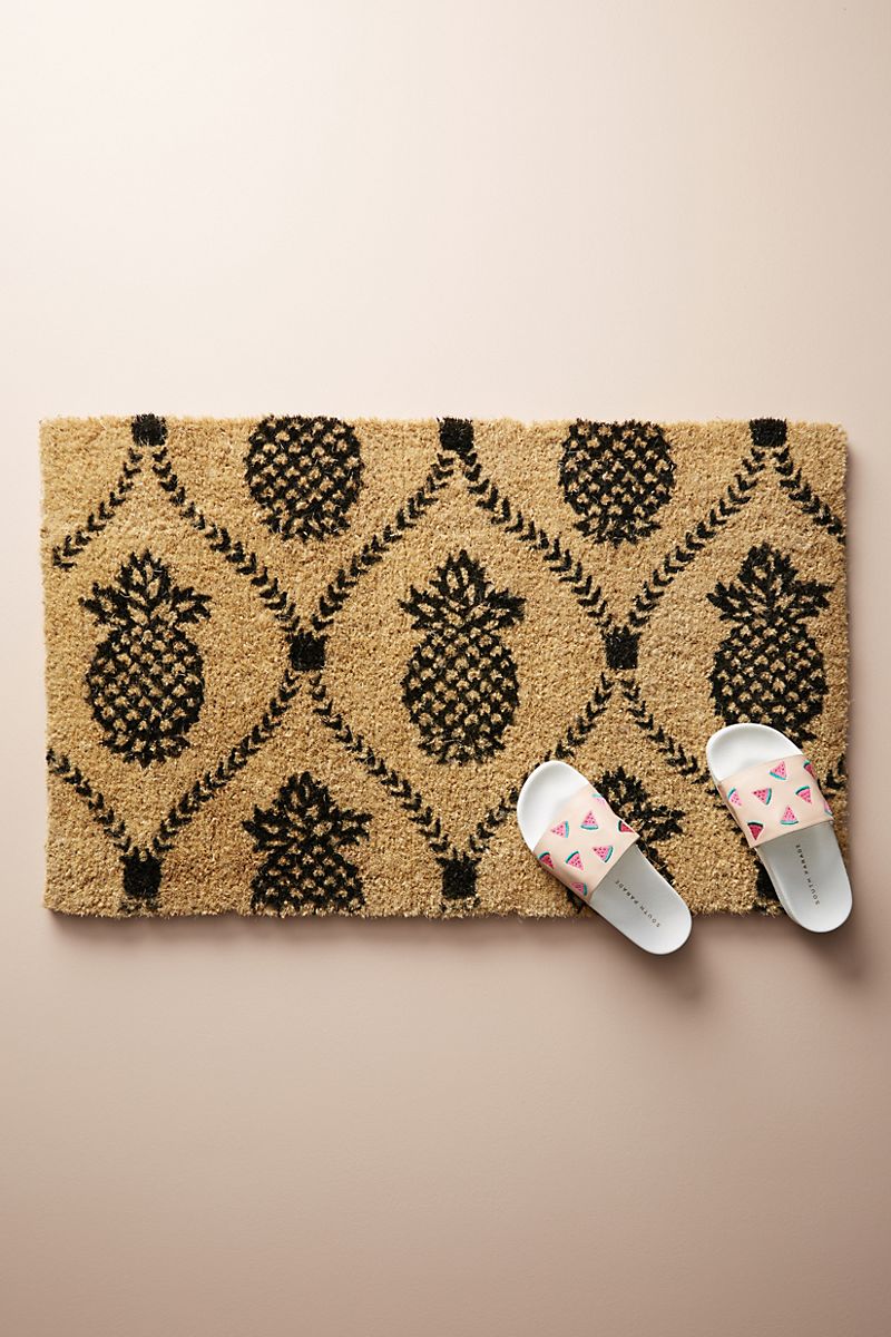 Pineapple door mat