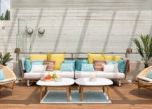 Beach-style-deck-with-breezy-modern-decor-and-summery-charm-217x155