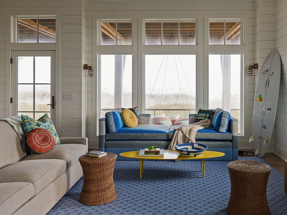 Beach-style-living-room-with-decor-that-is-filled-with-natural-elegance