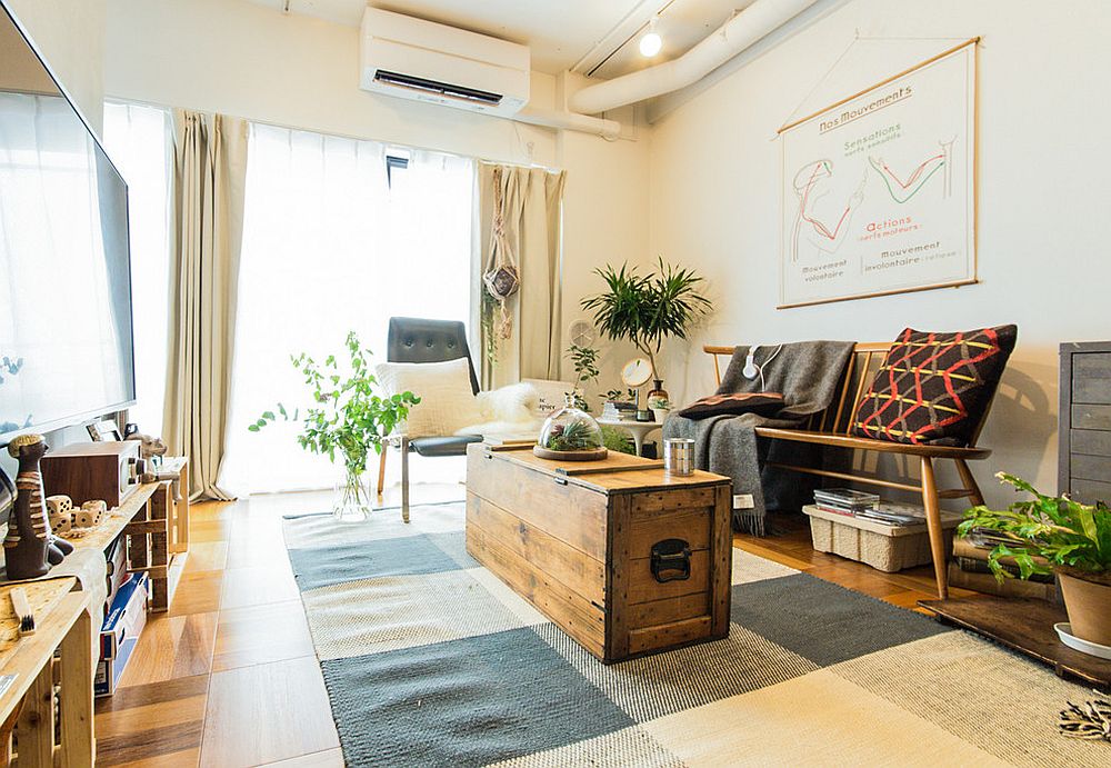 Custom-decor-for-the-small-living-room