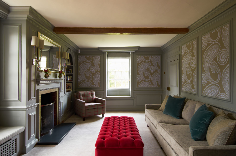 Dashing use of paisley pattern in the living room