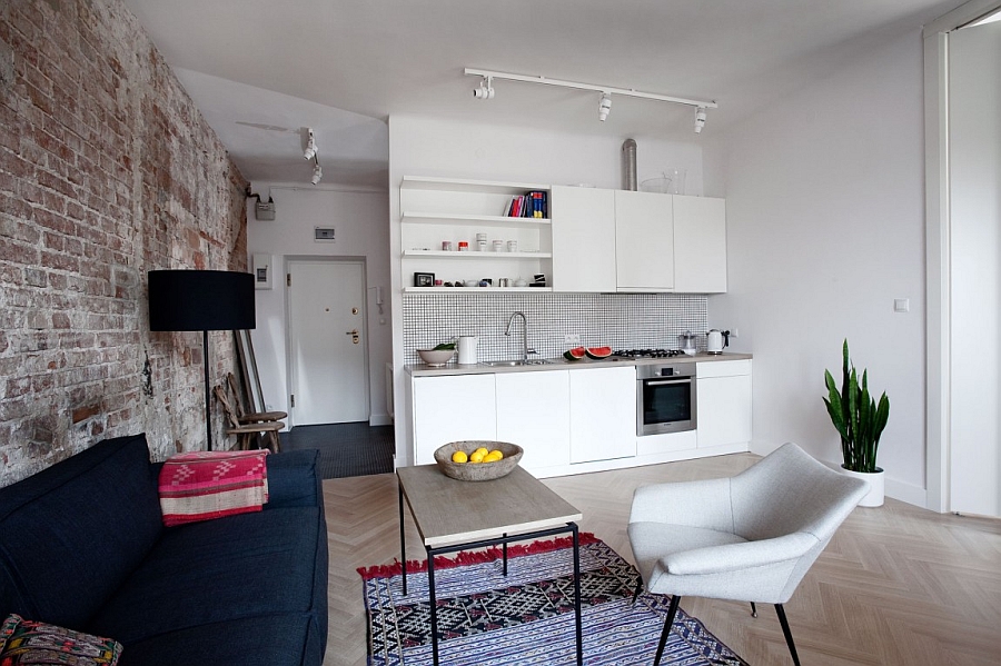 Lovely-urban-apartment-in-Warsaw-with-brick-wall-for-the-living-space