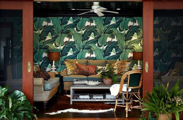 25 Tropical Wallpaper Ideas with Greenery and Colorful Summer Charm