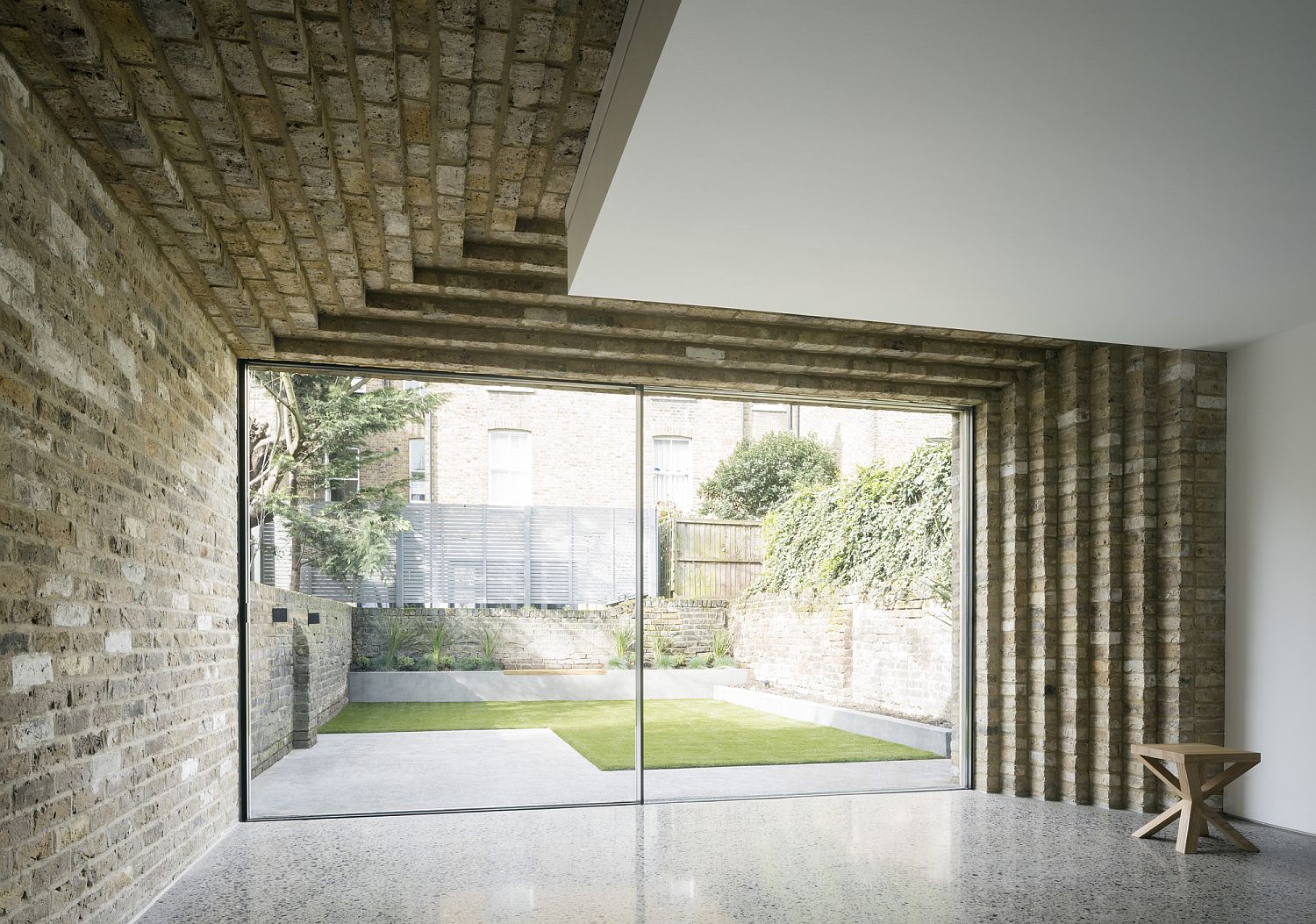 Staggered-brick-extension-viewed-from-the-interior